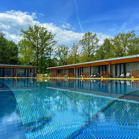 Resort Stromovka אתר נופש