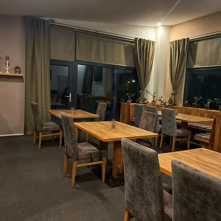Resort Stromovka 4* צ'סקה בודיוביצה